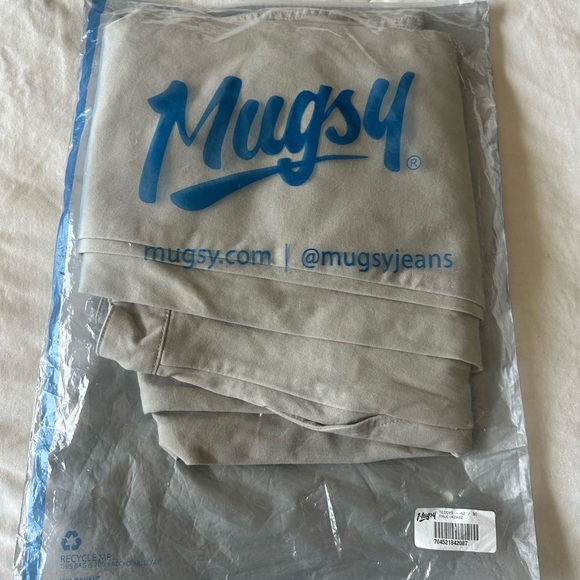 Mugsy Men’s New Classic Chinos
TEDDYS size 42/32 - Picture 5 of 7